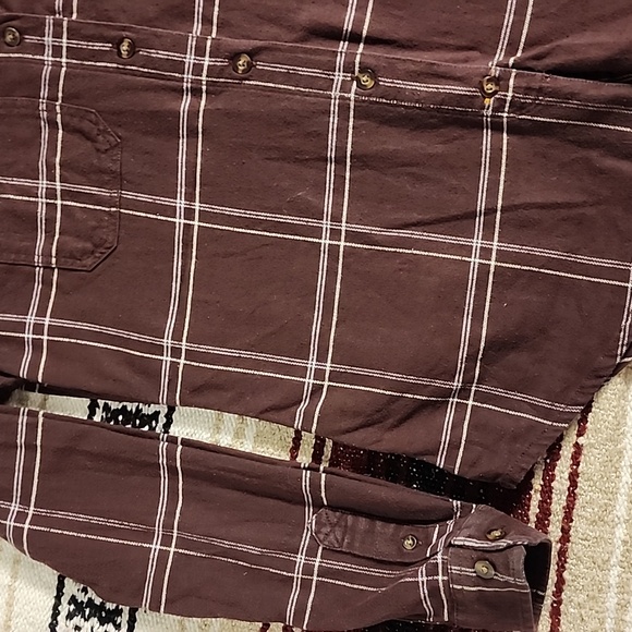 SALE ⚠️ Carhartt Flannel Button Down Longsleeve Shirt - Picture 2 of 7